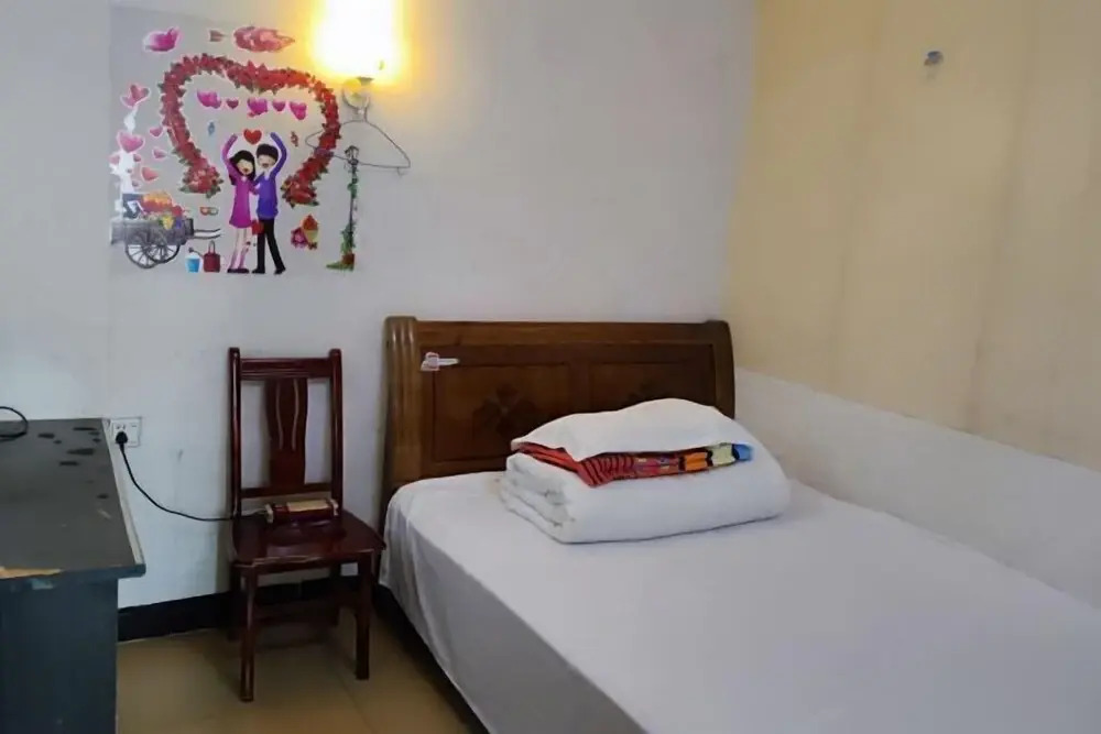 Юнчжоу: Yongzhou Mengchao Hotel