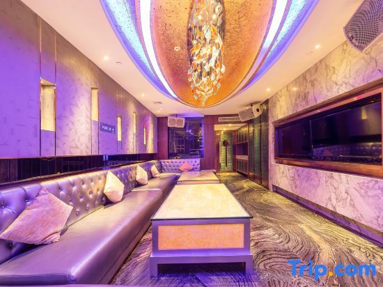 Синъи: Mingjing International Hotel