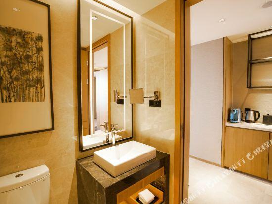 Наньтун: Howard Johnson Glory Plaza Qidong