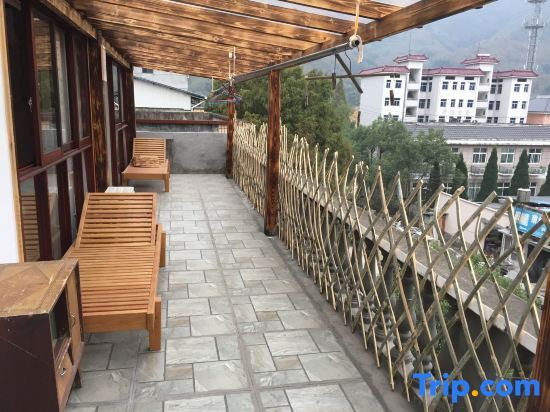 Лишуй: Songyang Songyin Waterfront House