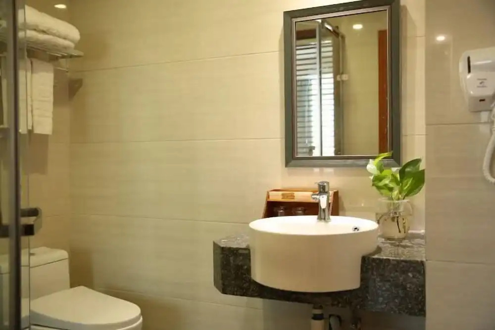 Цзиньюань: Sanyuesan Theme Hotel
