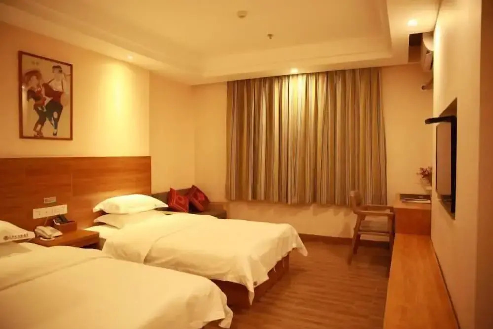 Цзиньюань: Sanyuesan Theme Hotel