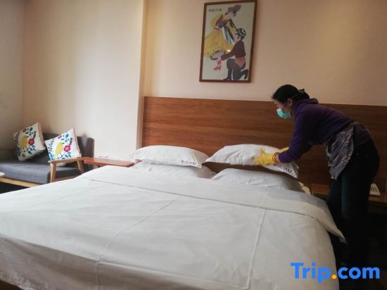 Цзиньюань: Sanyuesan Theme Hotel