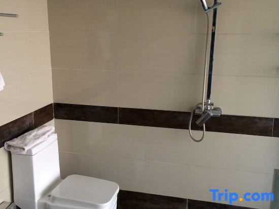 Уху: Jinyindao Business Hotel