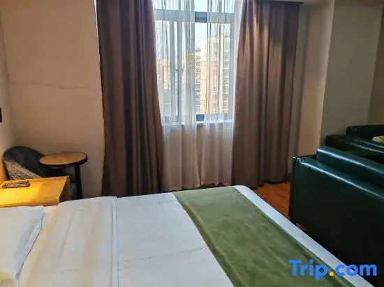 Уху: Holiday Inn Zhonghao