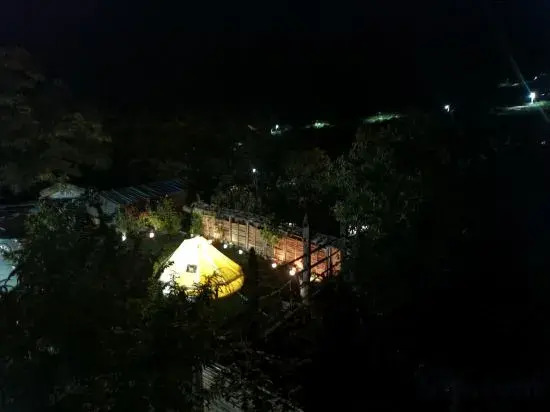 Шангри-Ла: Shangri-La Haba Summit Inn