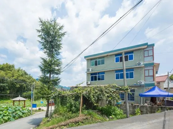 Ханчжоу: Tonglu She Township Bamboo House