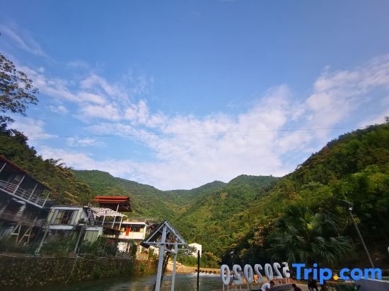Цзиньюань: Qingyuan Tea Valley Wenquan Inn