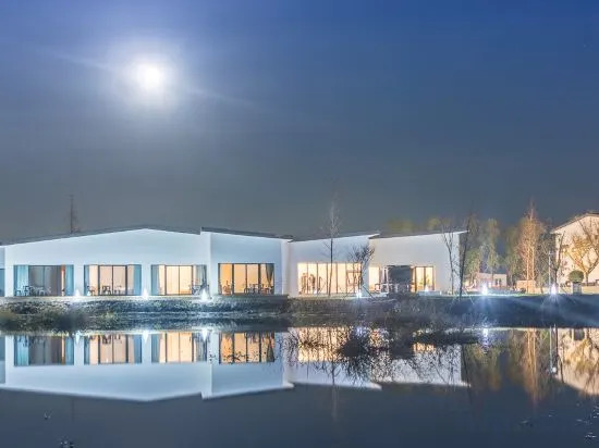 Яньчэн: Heming Pavilion Heyingli