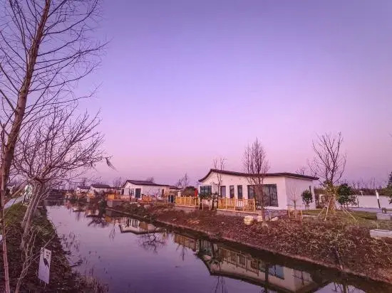 Яньчэн: Heming Pavilion Heyingli