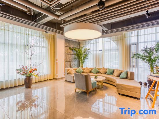 Инкоу: Aiju Art Hotel (Yingkou Institute of Technology Olympic Sports Center)