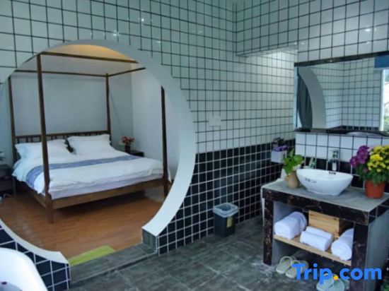 Синъи: Zizailin Hostel