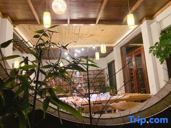 Шанграо: Hanlu Hostel