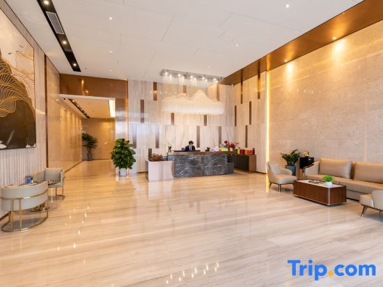 Янгиианг: Yangjiang Aoste Apartment (Yangjiang High-speed Railway Station International Finance Center Branch)