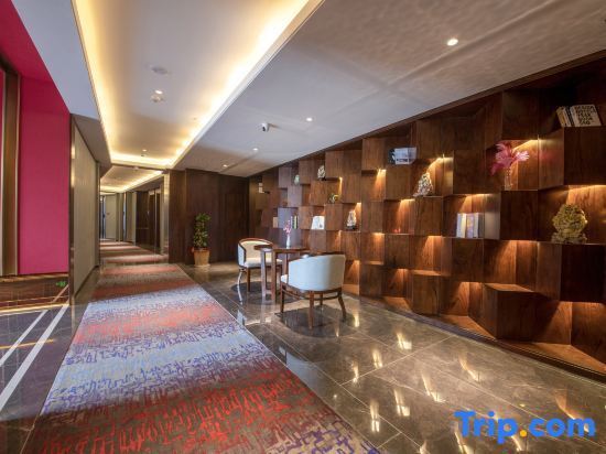 Уи: Sanjin intelligent International Hotel