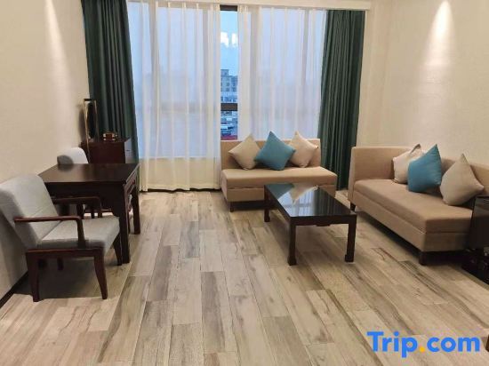 Уи: Sanjin intelligent International Hotel
