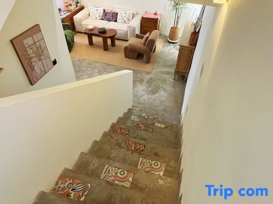Синъи: Xingyi WanfengLin jielu Homestay