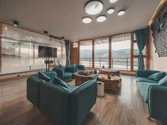 Жичжао: Yungu Xiangjiju Hot Spring Holiday Hotel