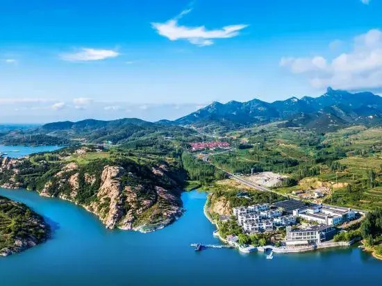 Жичжао: Yungu Xiangjiju Hot Spring Holiday Hotel