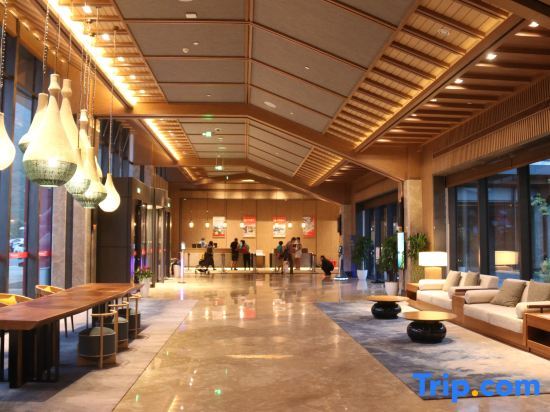 Пекин: Bejing Yanqing Alpine Skiing Resort Hotel