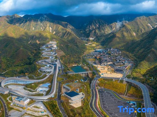 Пекин: Bejing Yanqing Alpine Skiing Resort Hotel