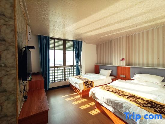 Джиангме: Taishan Chuandao Town Shangchuan New Year Hotel