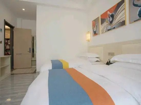 Пуэр: Wood House Fashion Hotel