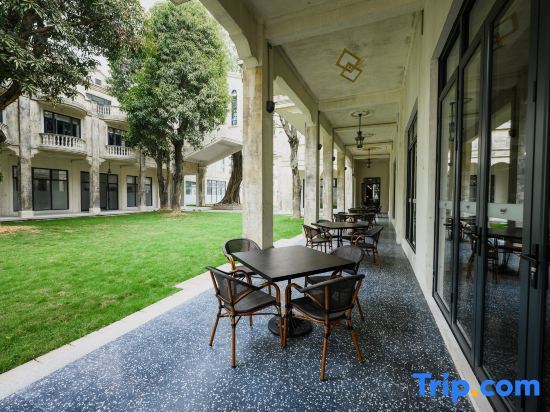 Джиангме: Meitang Hotel