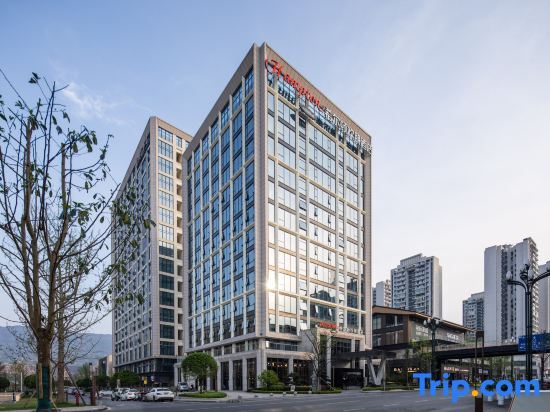Ибинь: Hampton by Hilton Yibin Railway Station