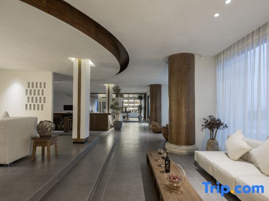 Шангри-Ла: Shangri-La Songjianyunyue Designer Homestay
