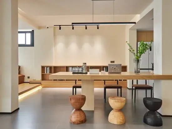 Чжоушань: Nanxiangli Mountain Viewing Holiday Inn (Zhujiajian Guanyin Dharma Realm Store)