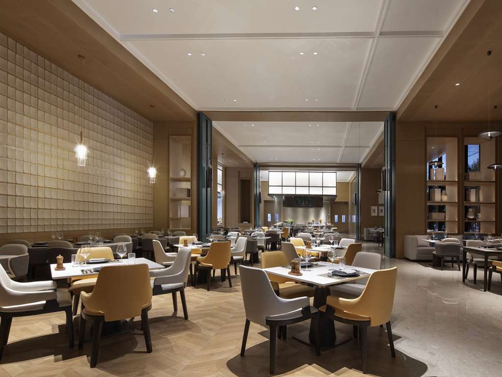 Яньчэн: Novotel Yancheng Exhibition Center