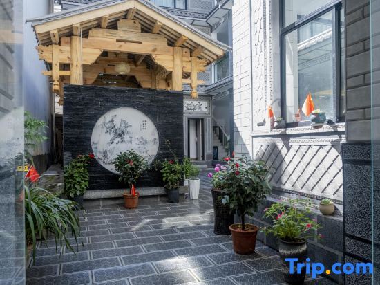 Дали: Lijia Courtyard Homestay