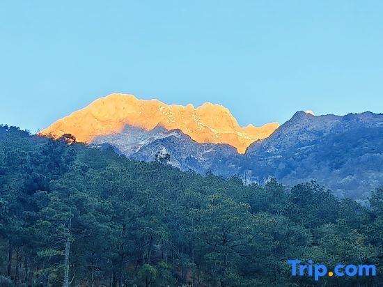 Шангри-Ла: Shangri-La Tiger Leaping Gorge Qiyan Guanshan Boutique Homestay