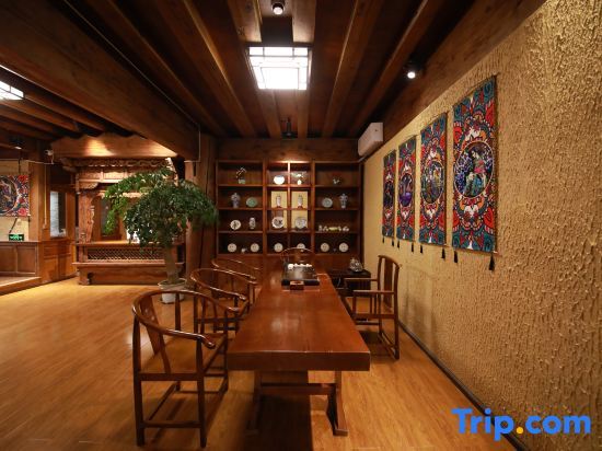 Шангри-Ла: Shangri-La Yinyi  Residence (Dukezong Ancient City Branch)