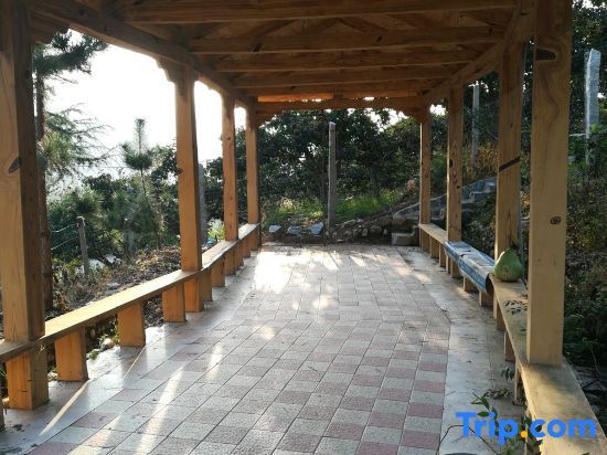 Линьи: Mengyin Taoyuan Mountain Residence