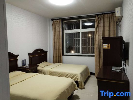 Уху: Wuhu Qianjiangyue Hotel