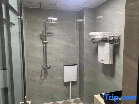 Синъи: Xingyi Rongfa Boutique Hotel