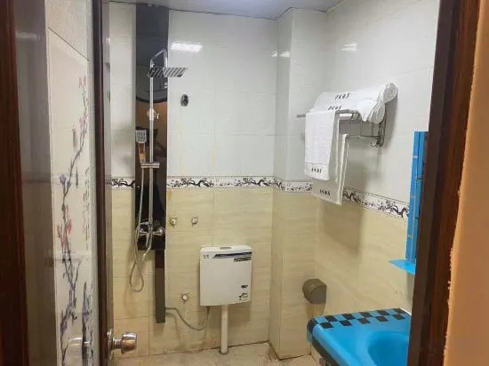Синъи: Xingyi Rongfa Boutique Hotel