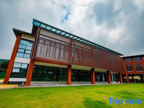 Чанша: Xiangtan Tuju Camping Shanye Resort RV Homestay