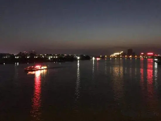 Бочжоу: Luzhou 37 Degree Inn