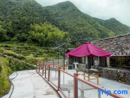 Лишуй: Qingtian Kaokeng Ancient Village Tianyuan Weishe Homestay