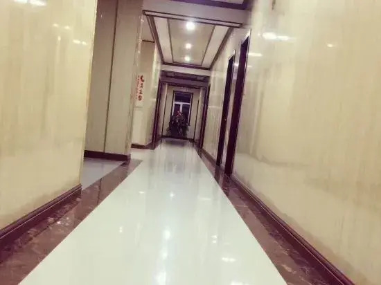Лянфан: Wen'an Xiangshun Hotel