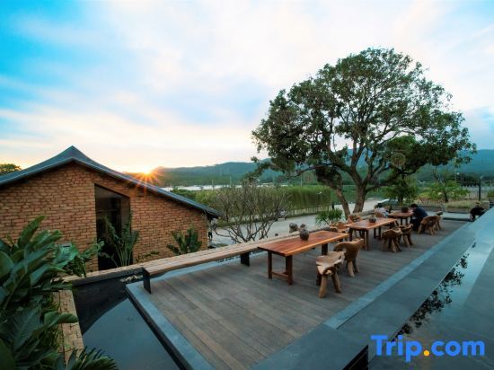 Хойчжоу: Huizhou autumn long valley home stay