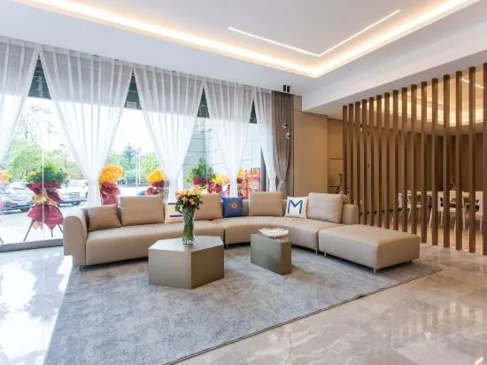 Цюйцзин: Jin Bo Apartment