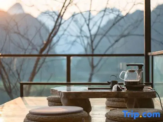 Синъи: Xingyi Wanfeng Linyue Qili Mountain and Homestay