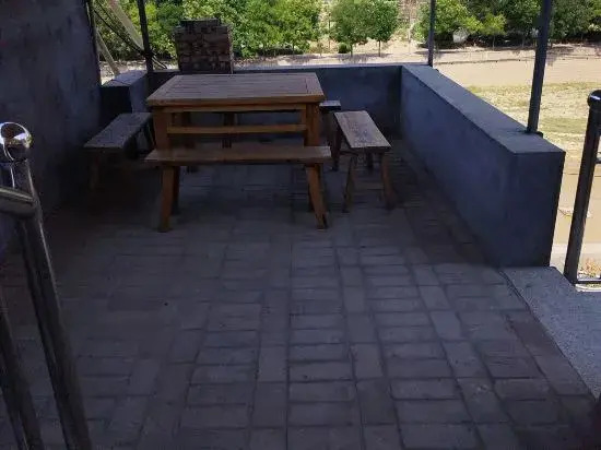 Люян: Jiajiafu Inn