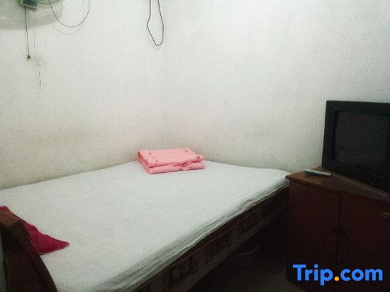 Уху: Wuhu Jinying Hostel