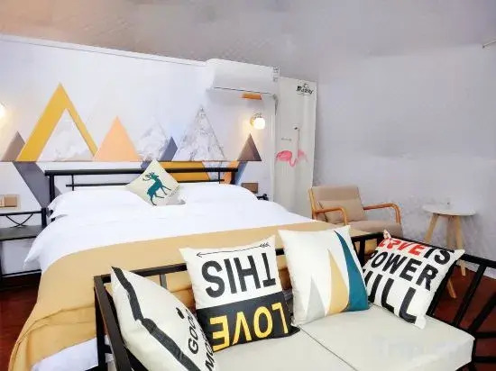 Чунцин: Chongqing Xingyu Xingyuan Tent Homestay please