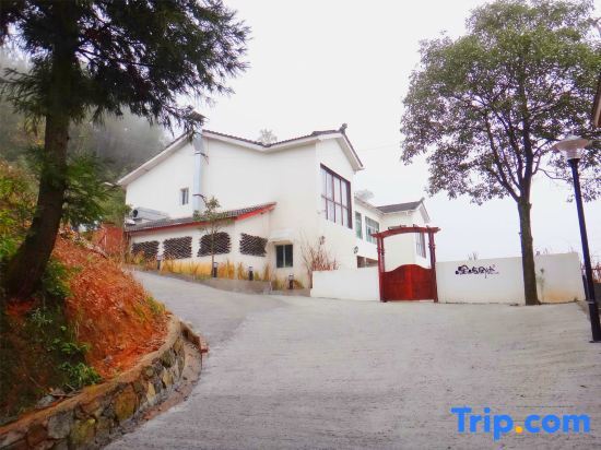 Чунцин: Chongqing Xingyu Xingyuan Tent Homestay please